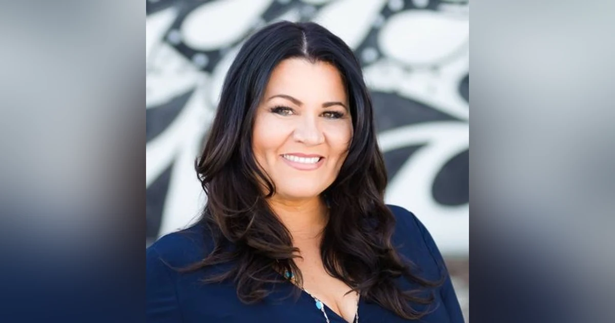 Amanda, Lex, and Denise Soler Cox: The Struggle to Belong, & How a Night at a Bar in Miami Changed Everything!