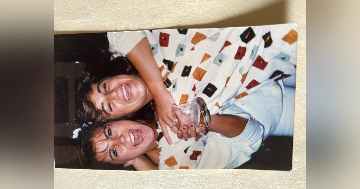EP 21: SHOULDER PADS & UNDERAGE DRINKING