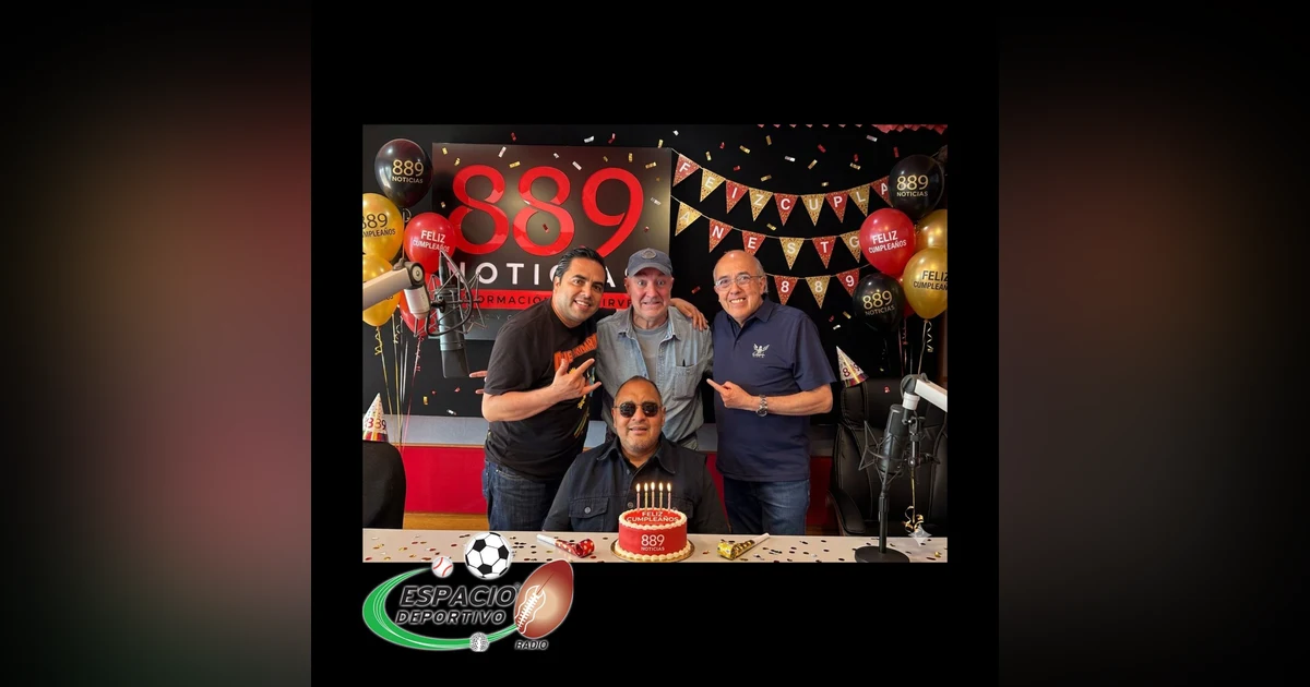 Celebrando y festejando a Iñaki Manero en Espacio Deportivo (de la Tarde) 17 de Abril 2026