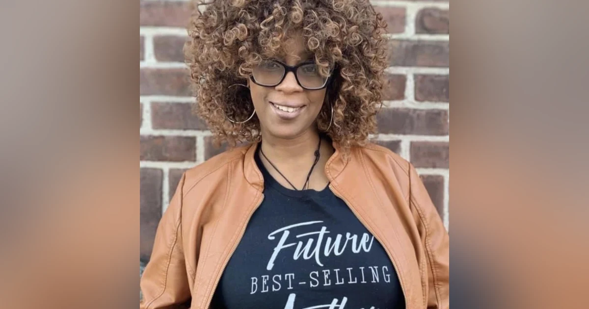 A WRITER'S LIFE 📖 CRYSTAL D. MAYO