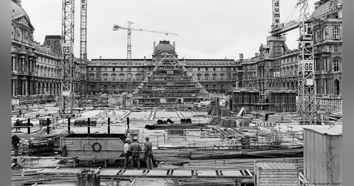 Chapter 12: Le Grand Louvre