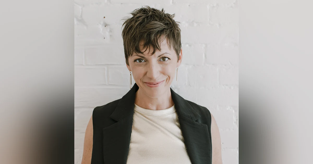 Revolutionizing Motherhood; Redefining Success for Mom's in Business with Jen Morris