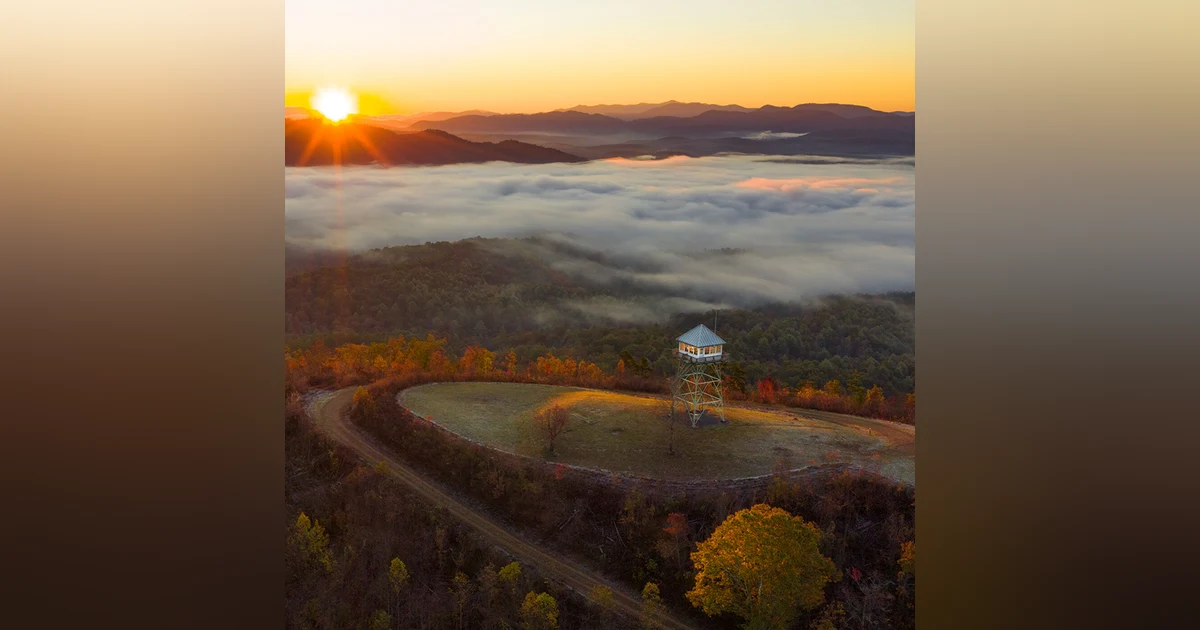 Enchanting Vistas From North Carolina’s Lookout Towers with Peter Barr
