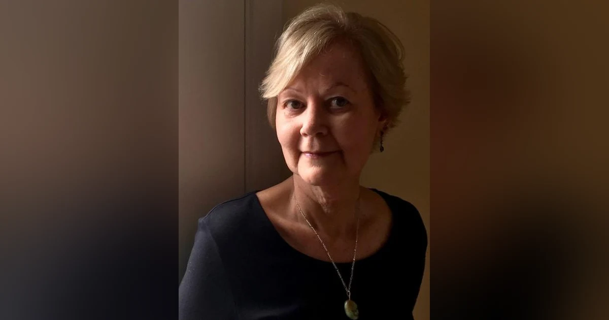 Gail Lukaisk : What They Never Told Us