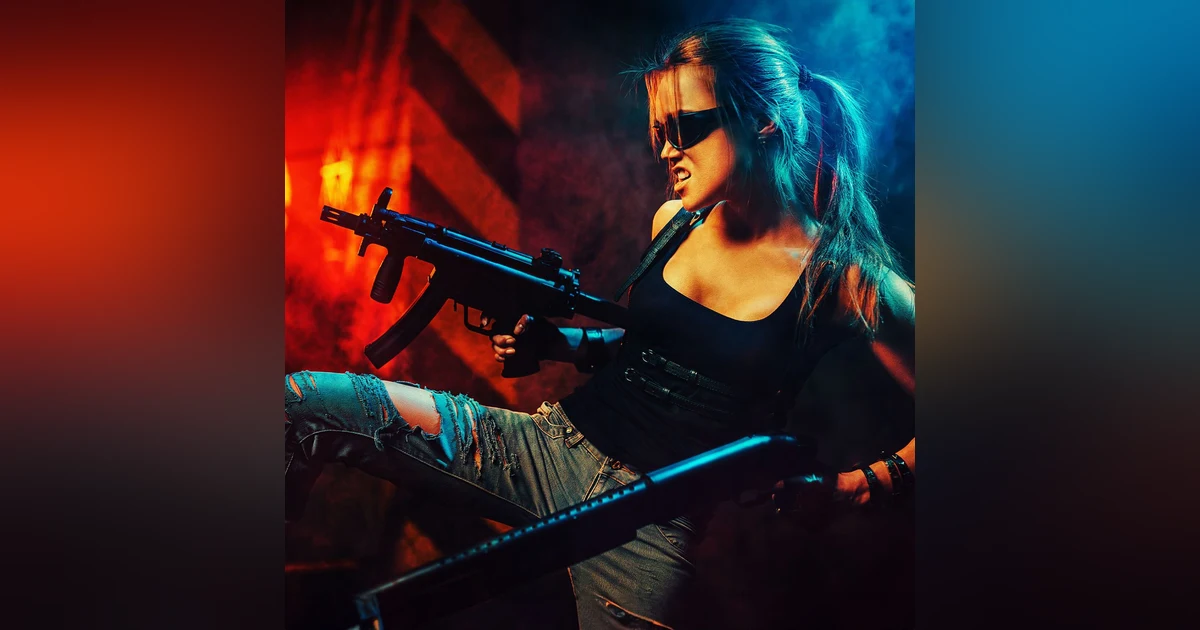 Ep.223 – Caroline Quinn: Vampire Hunter - She Doesn't Take Halloween Off...