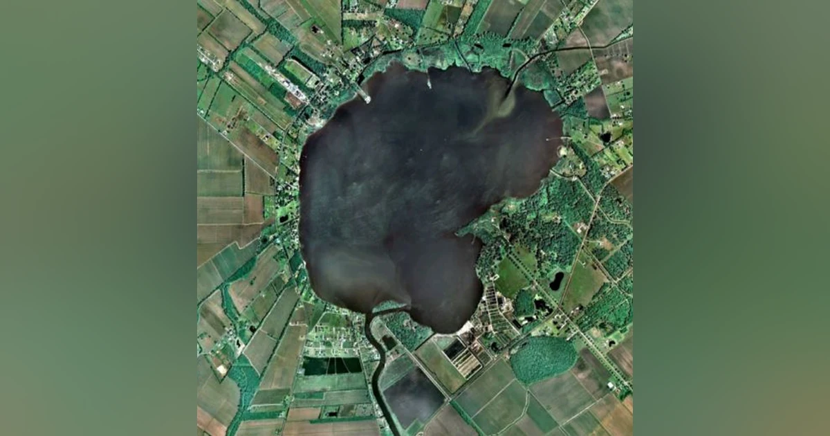 Lake Peigneur