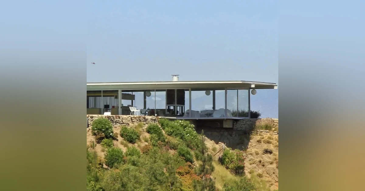 The Stahl House - a Case Study House. Talking with Shaun Chang of the Hill Place Movie and TV Blog.