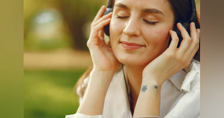 image for Natural White Noise vs. Digital Machines: Why 432Hz Rain Audio Wins for Deep Sleep