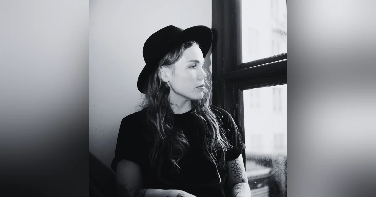 Navigating Self-doubt, Addiction and Virtuosity as an Independent Musician w/ Rebecca Mardal