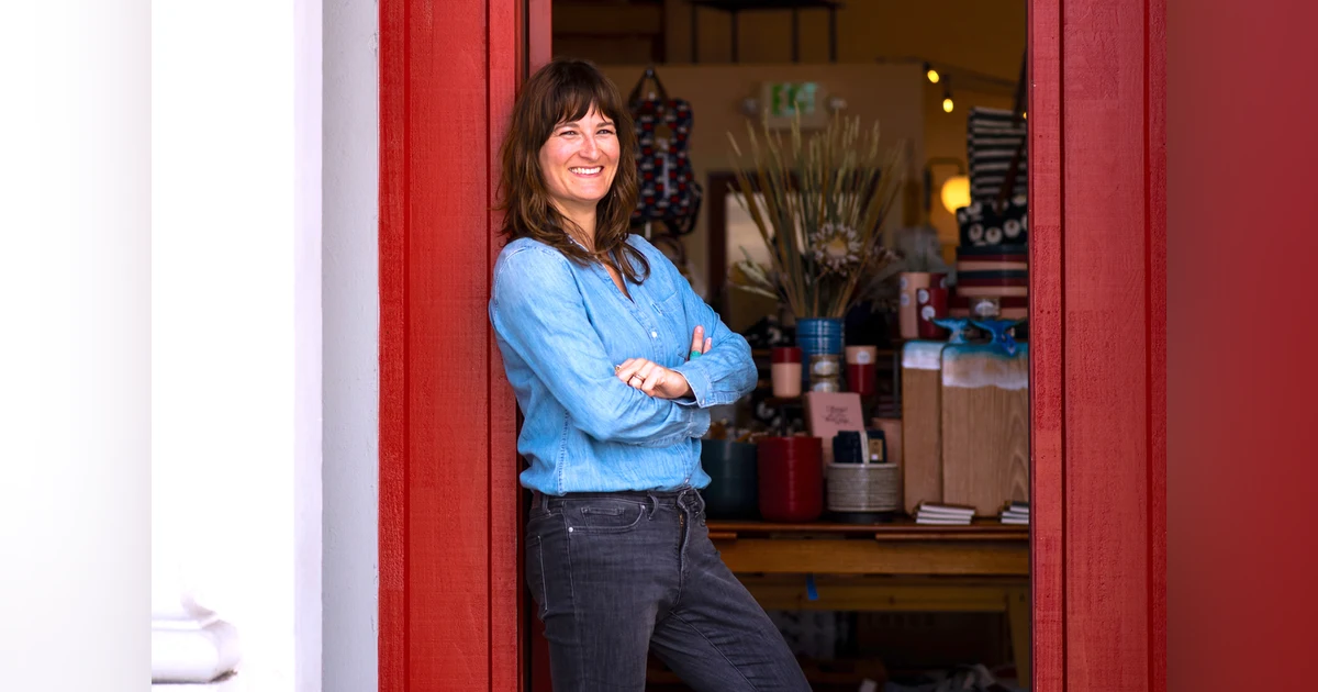 EP 139: DIVING HEADFIRST INTO RETAIL WITH SONIA MCMORAN