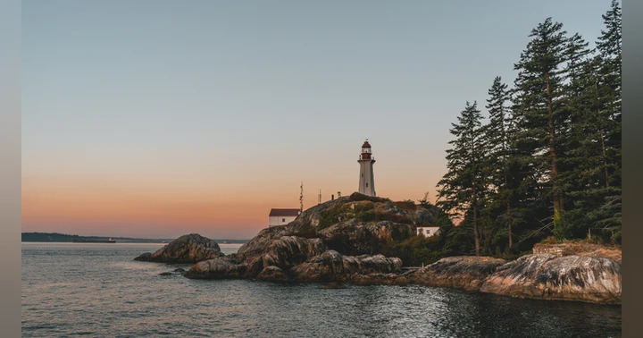 image for The Comfort of Familiar Rhythms | An Evening at the Lighthouse