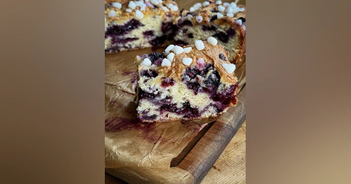 image for Gluten-Free Blueberry Sugar Crunch Breakfast Cake