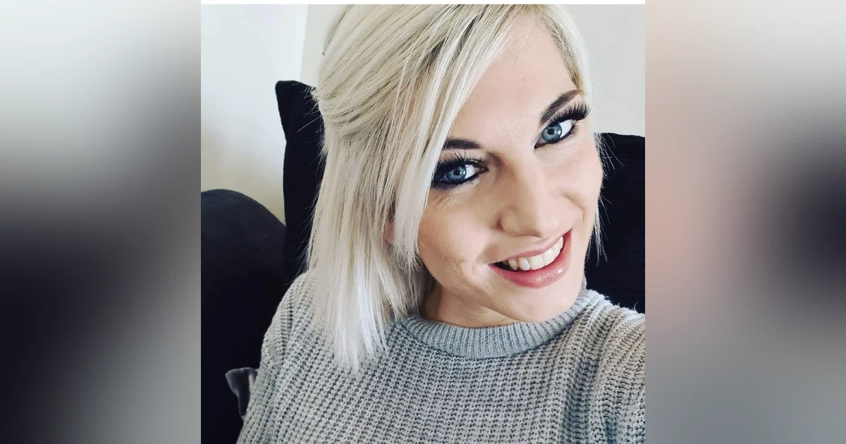Business growth and mindset, hysterectomy and recovery and setting clear working boundaries with guest Nicolle Tyas