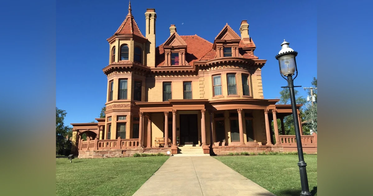 OklaTober - Haunted Overholser Mansion - Oklahoma City