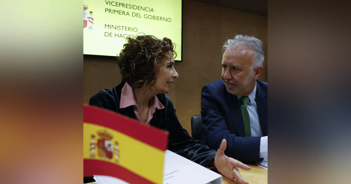 Prensa económica: A María Jesús Montero se le va "la olla" con las CCAA