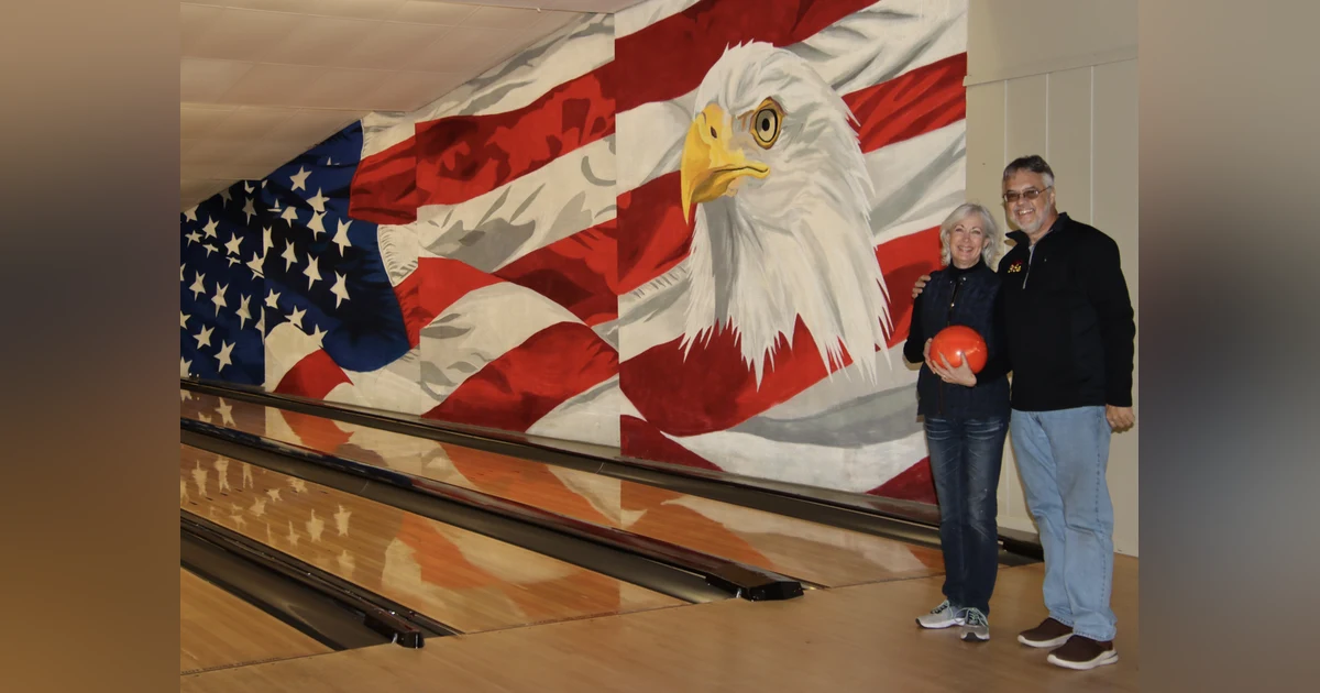 S3 E7 This Show Requires Huge Balls at Park Lanes Bowling