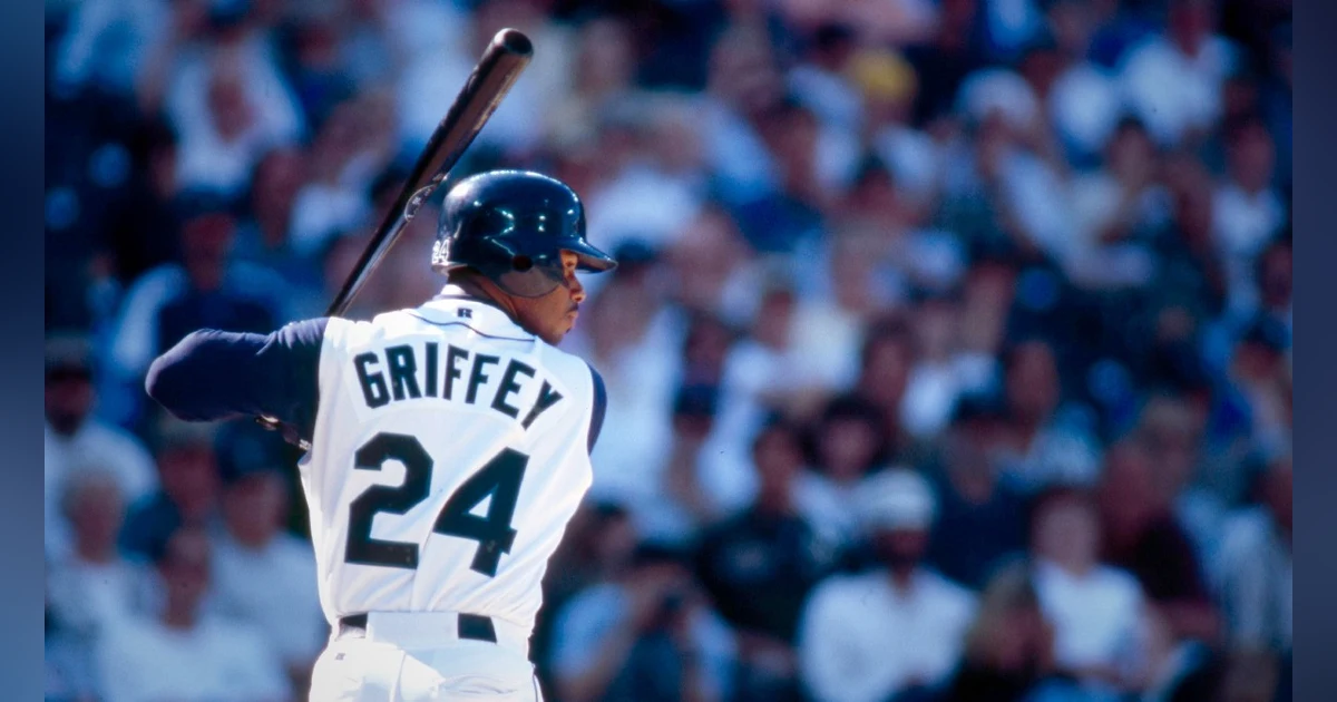 The Grand Slam Podcast Ep.2 Ken Griffrey Jr, Bryce is back, Legendary Players