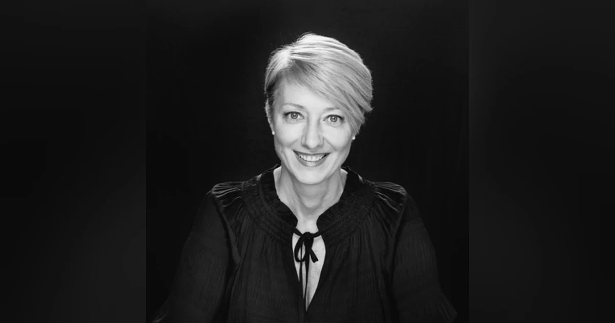 107 - Leadership for the New Female Manager with Karina G. Sanchez
