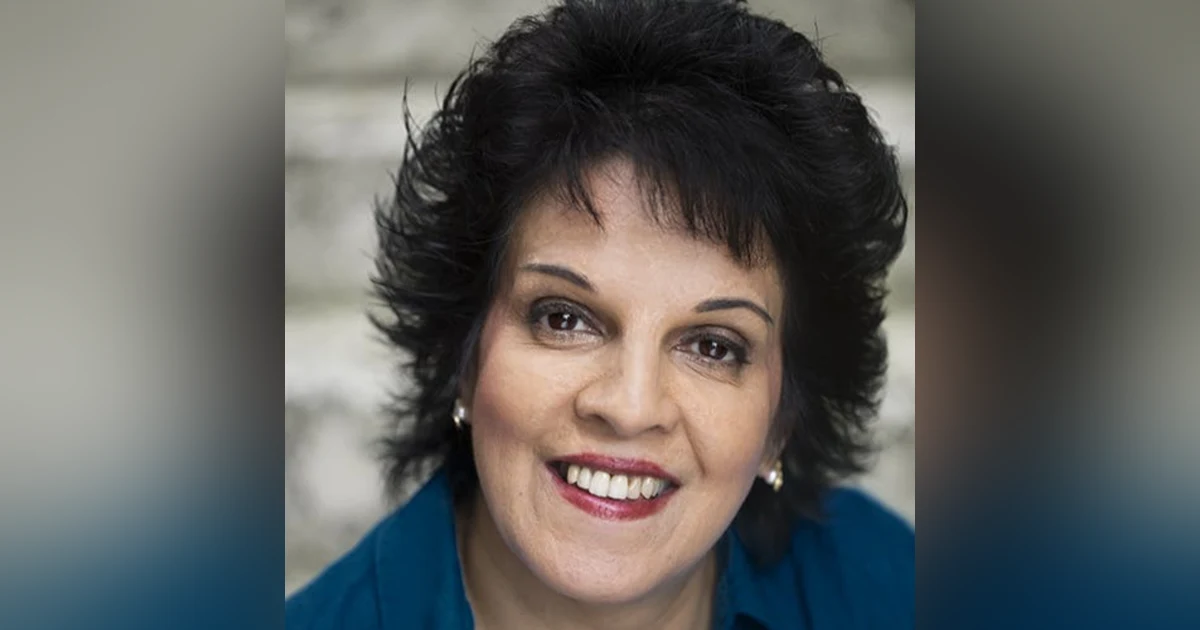 #120 Speaking to Change the World for the Better - Pam Warren