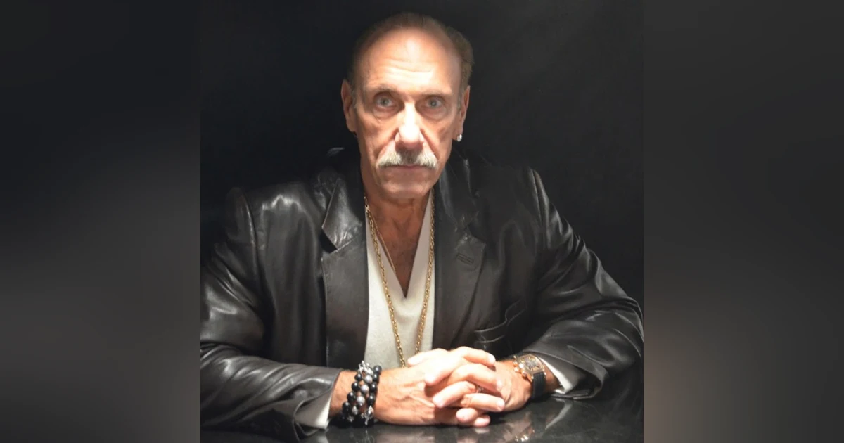 Les Gold Hard Core Pawn reality tv star American Jewelry Loan