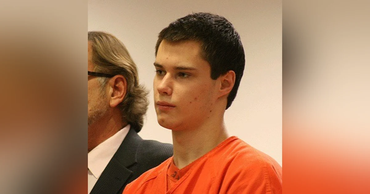 The Barefoot Bandit- Colton Harris Moore
