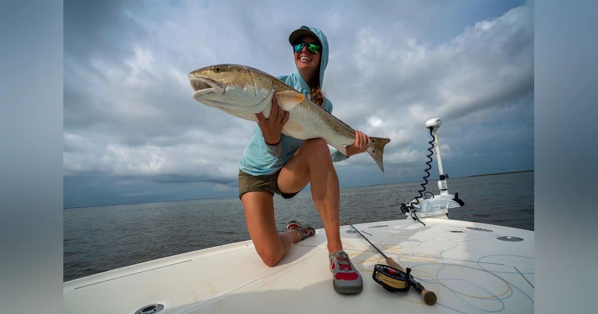 EP. 256 Shimano Empowering Women, Fishing in Charleston, Darwin the Dog and More With Kelsey Dick