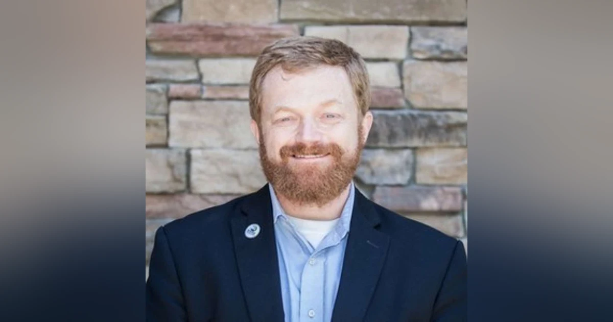 Serving in the Storm: How Hospitality Leaders Support Their Communities - David Jackson