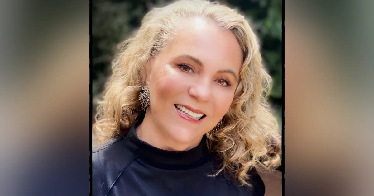 San Francisco Women Artists Gallery : Promoting Women in the Arts. Talking with Pam Borrelli, President of the Board of Directors of SFWA