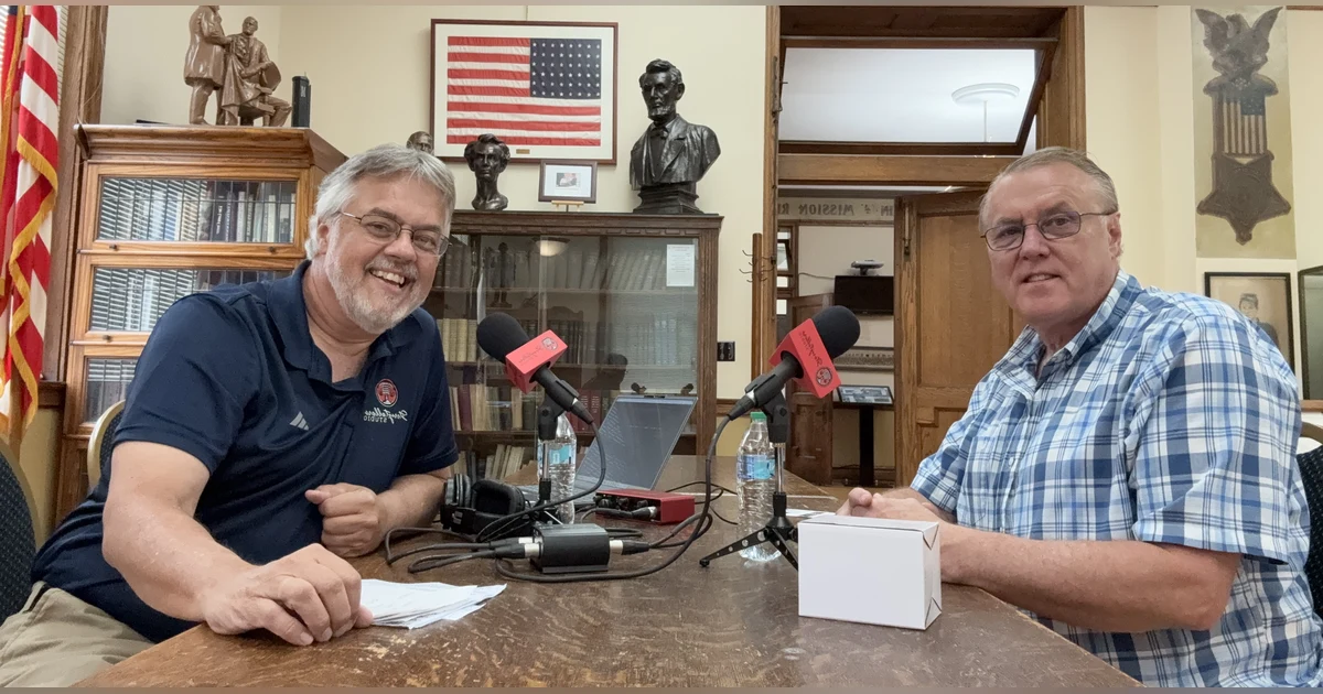 S1 E110  SCOTT LEWANDOWSKI - Director of Veterans Memorial Hall in Rockford, Illinois