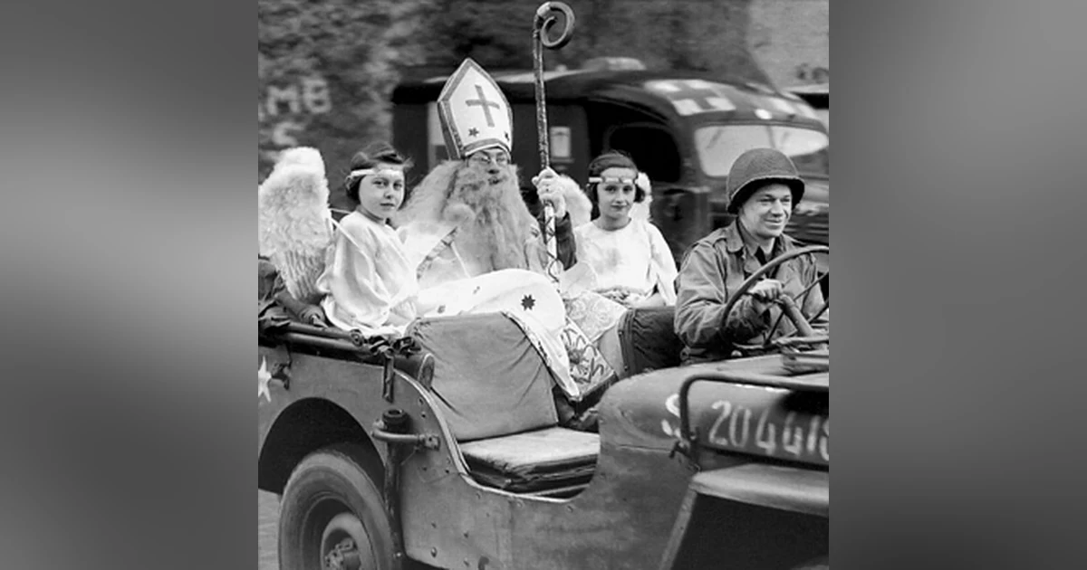American GI Unexpectedly Plays Santa Claus During WWII
