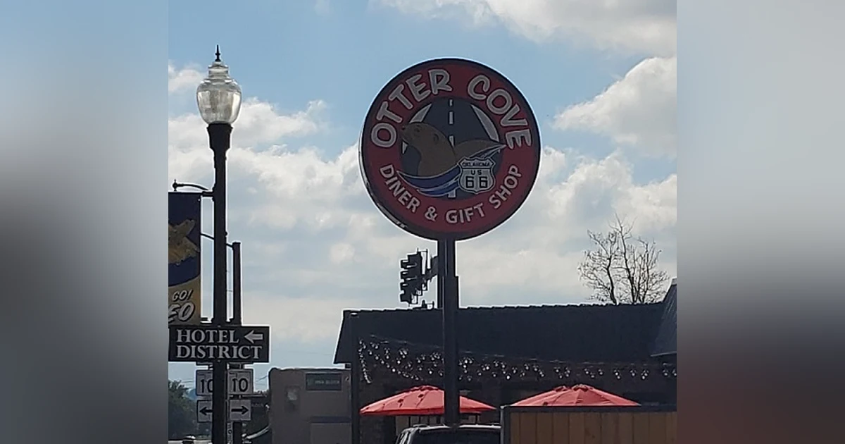 Otter Cove Diner - Miami, Oklahoma