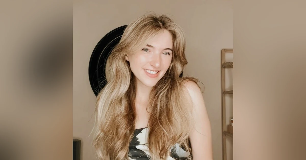 Katie James Live from the Digital Bird's Nest