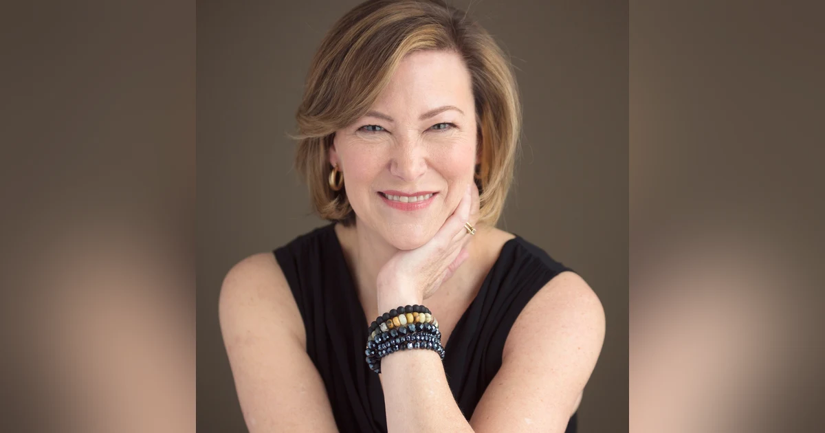5 Daily Gratitude Habits to Quiet Anxiety and Reclaim Joy w/ Dr. Peggy DeLong EP 111