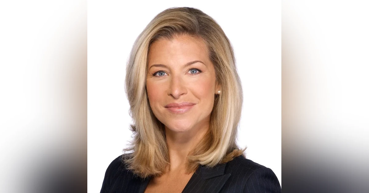 Carolyn MacKenzie, The Morning Show