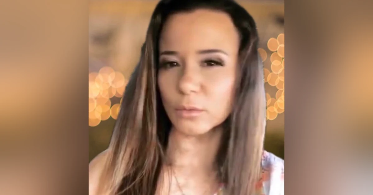 Cris Santos - blogger, online store owner, writer, styling coach and health and wellness coach
