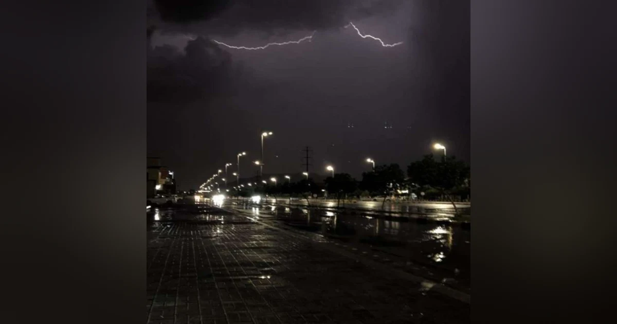 Sonido de lluvia y truenos para dormir, tranquilamente