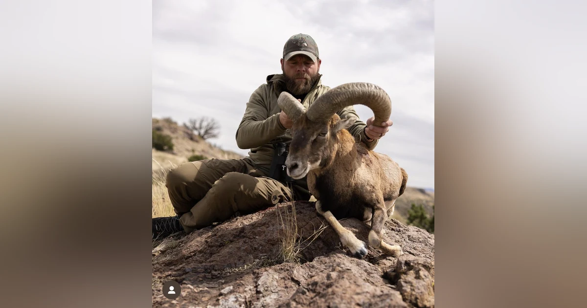 152. Aron Snyder