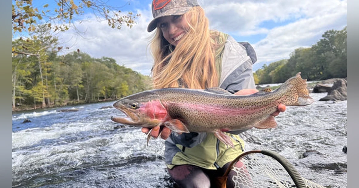 EP. 233 Broken Bow Fly Fishing Guide Mo Prater