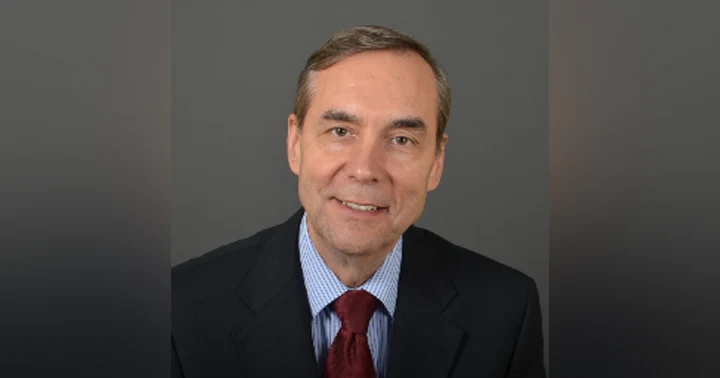 image for Navigating U.S. and Canadian Immigration: Expert Insights with Andy Semotiuk