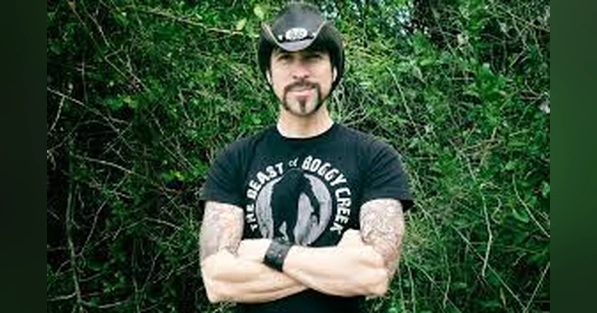 Excerpt from the Interview with Monster Hunter Lyle Blackburn on The Beast of Boggy Creek!!