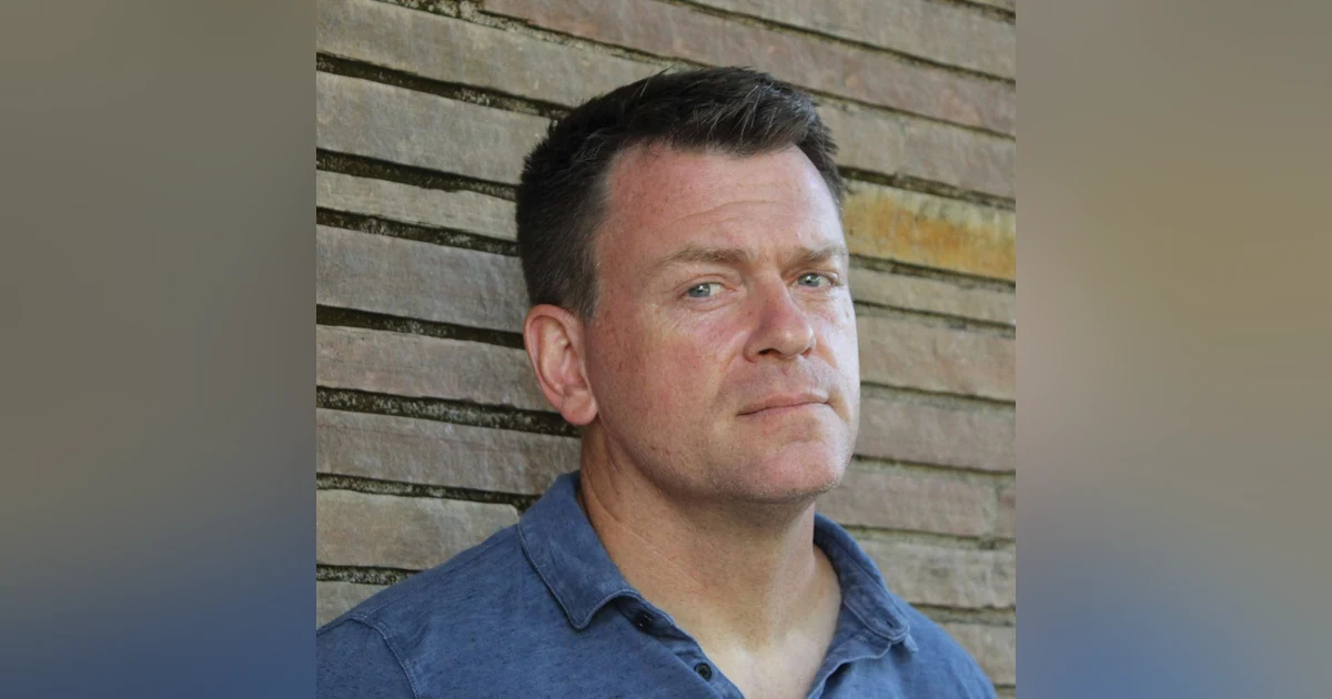 An amazing interview with bestselling author and San Francisco police sergeant, Adam Plantinga