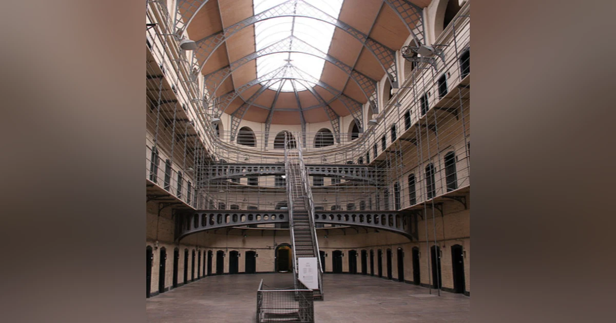 Episode 117: Private Prisons