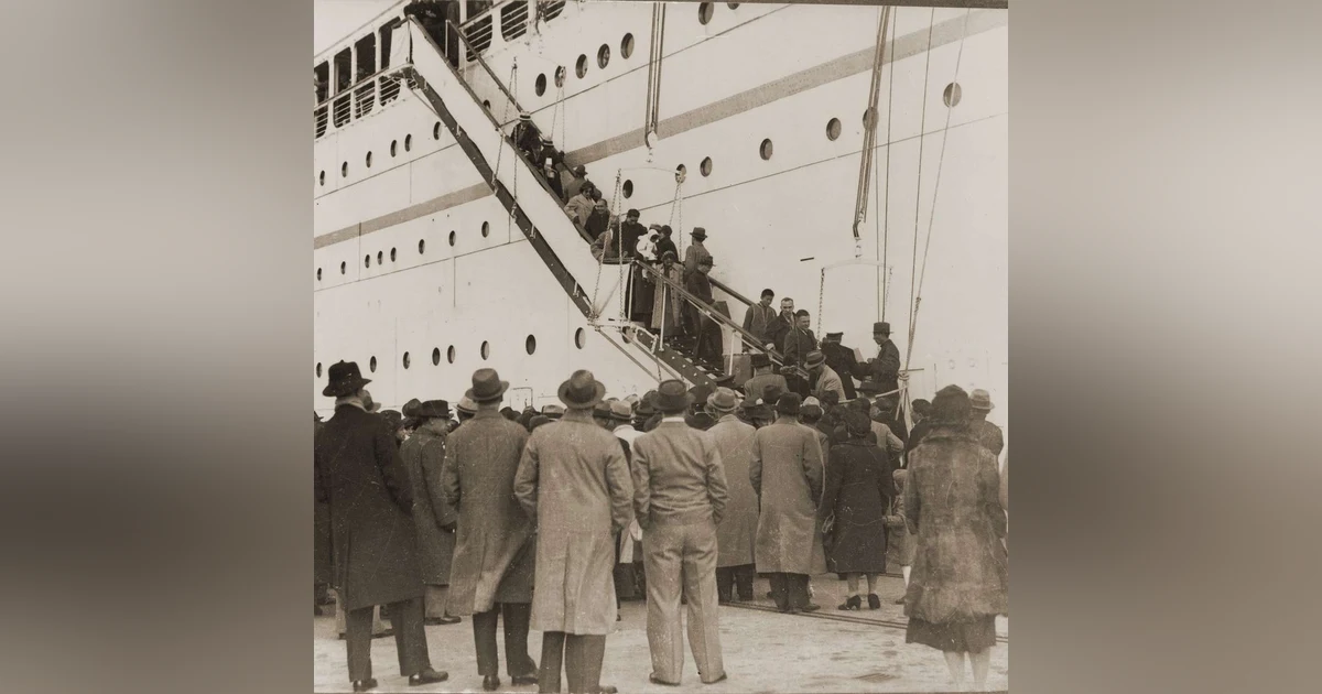 The Shanghai Refugees
