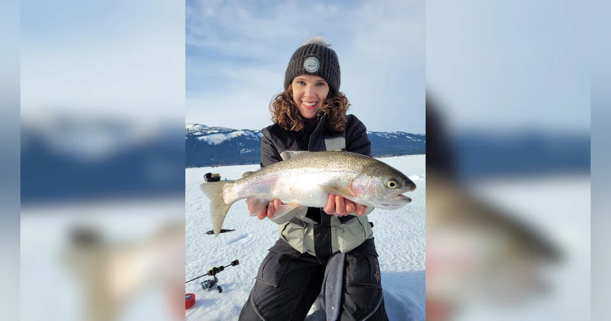 EP. 309 From Ice to Parenthood: Ana's Journey of Balancing Motherhood and Fishing Adventures