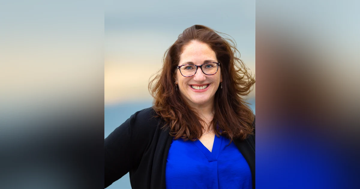 EP 243: REPLAY: BE AN ACTIVE LISTENER WITH TRUDI BARTOW