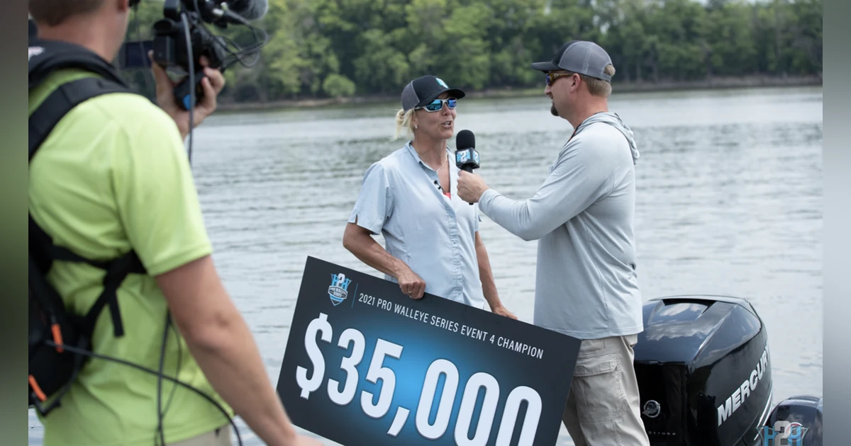EP. 242 How to Win Fishing Tournaments with History-Maker Marianne Huskey