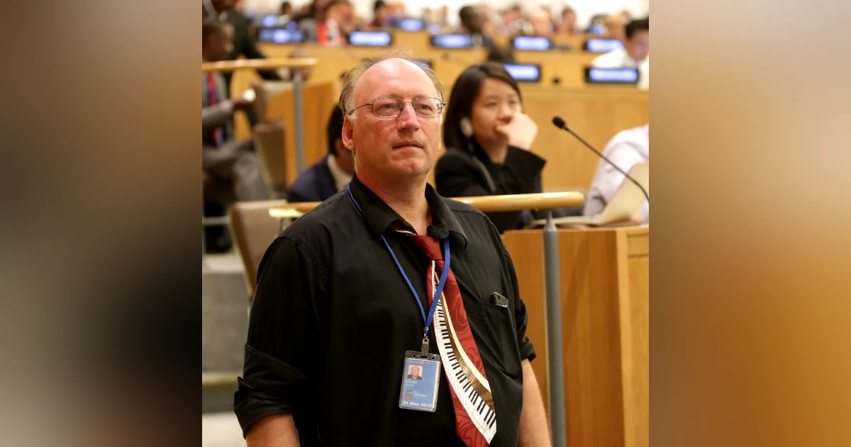 Governmental futures and the SDGs with Felix Dodds