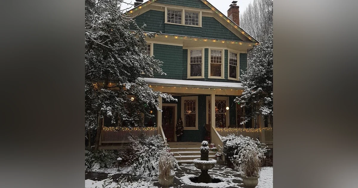 Bed & Breakfast Inns and Cottages – A Warm & Relaxing Way To Experience Asheville, NC with Angela Harrell