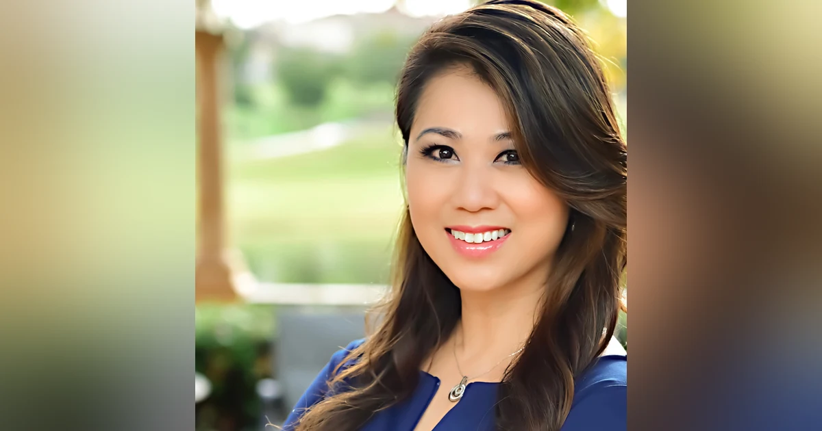 Power to change lives: How to leverage life's obstacles to reach financial success. Talking with author Helen Chong.