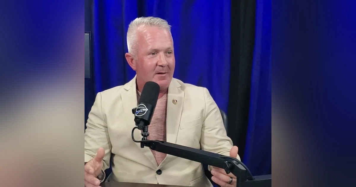 Lee Stuckey: Retired Marine Major! Marines talking Faith, Mental Health, Leadership, MMA & helping fellow Veterans. Part 2